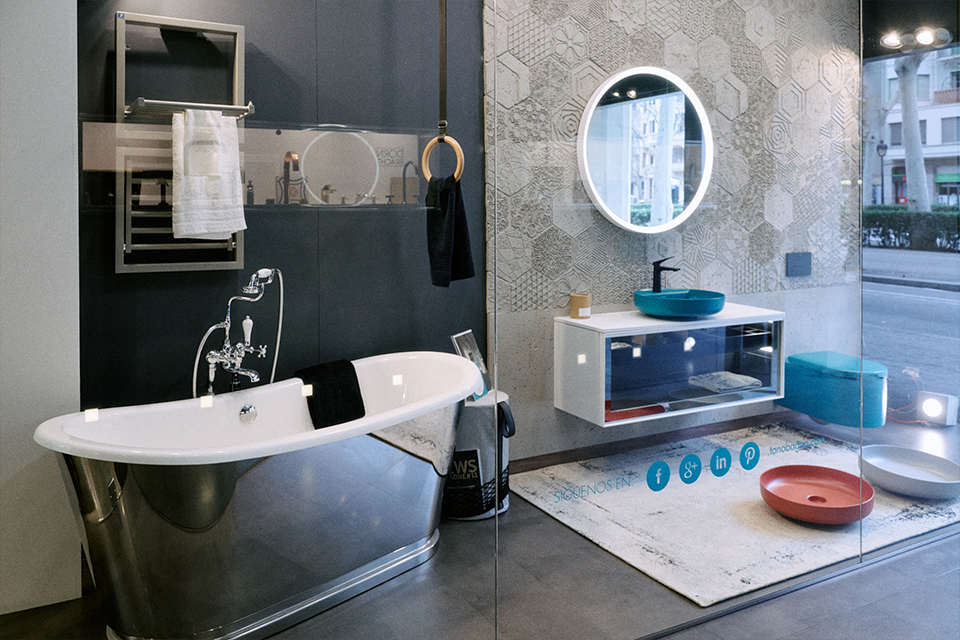 interior-showroom-bagno-dos