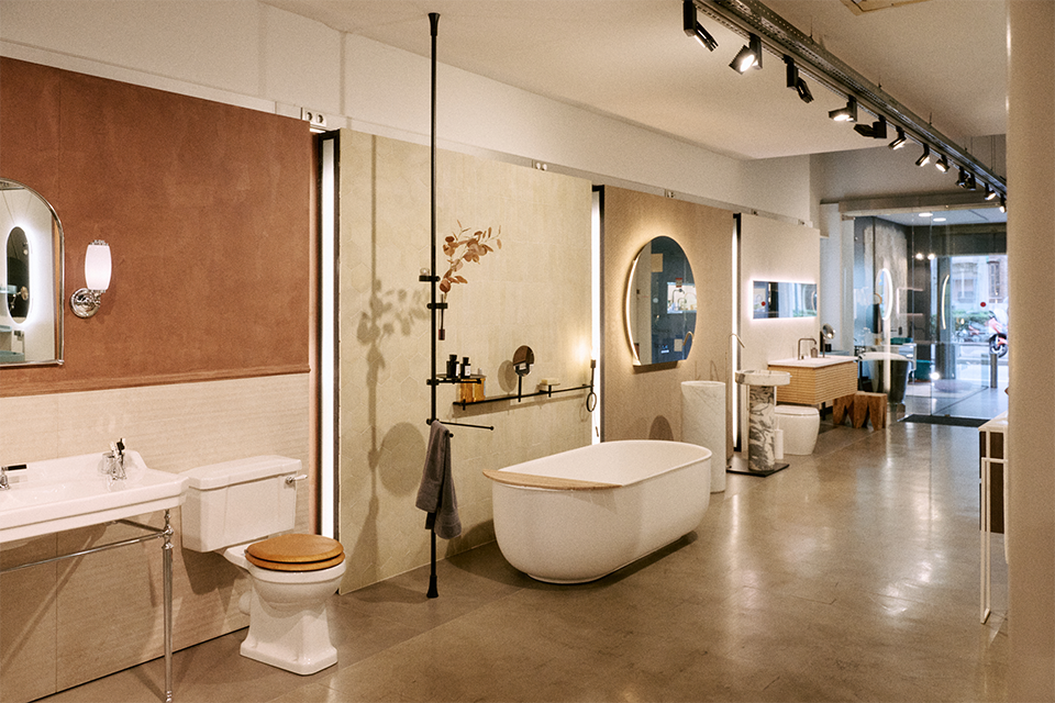 interior-showroom-bagno-tres