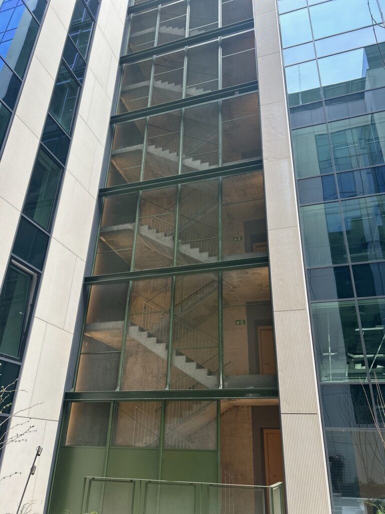 Edificio Estel escaleras